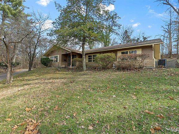 2nd image of 678 Highland Dr