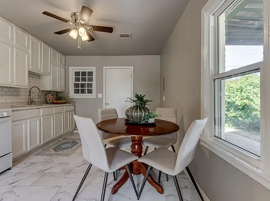 2 bed, 800 sqft, $1,500 — Photo 4