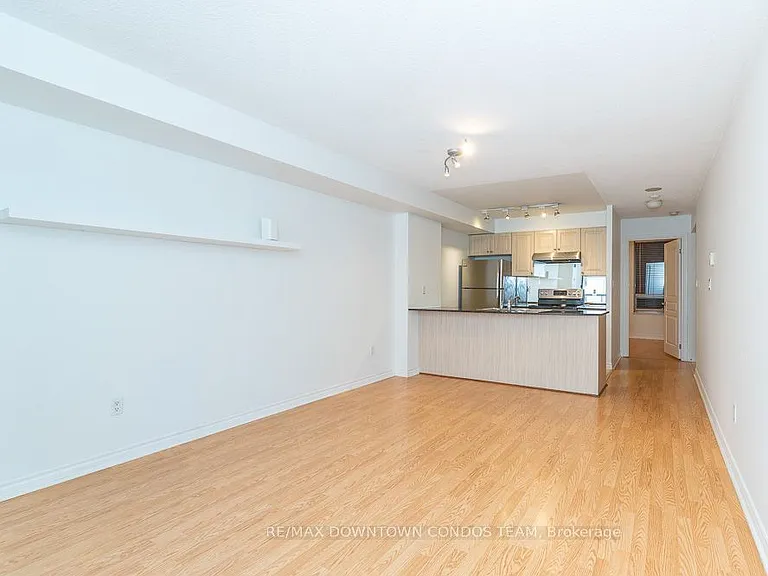 801 Bay St #611 — Photo 21