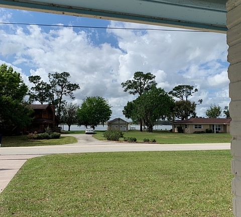2nd image of 1717 Lake Clay Dr