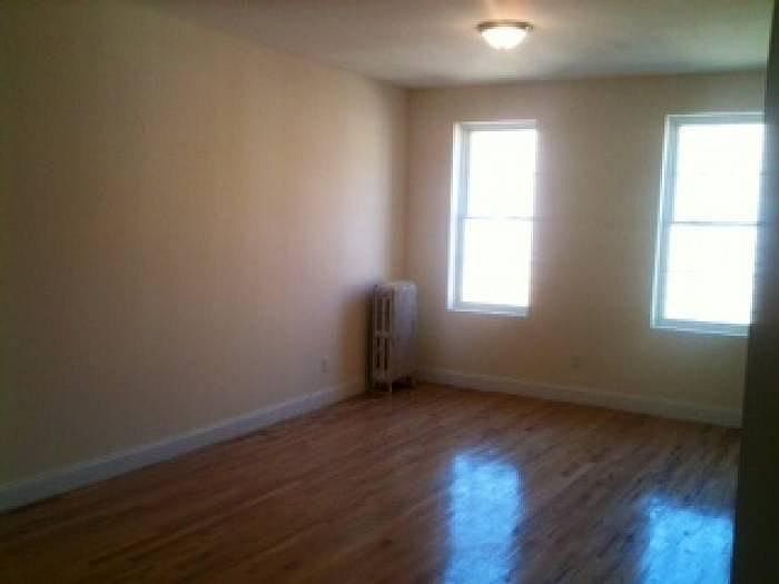 2nd image of 3371 Decatur Ave
