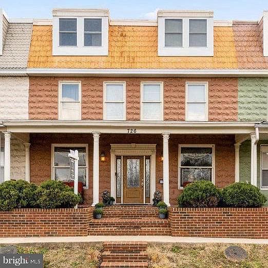 1st image of 726 Green St