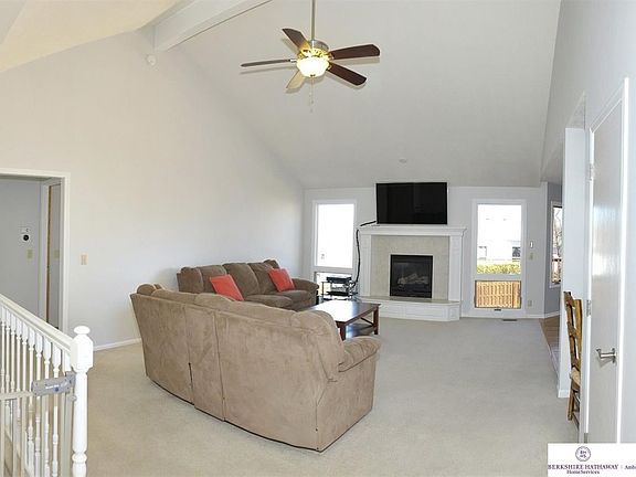 5th image of 16648 Olive St