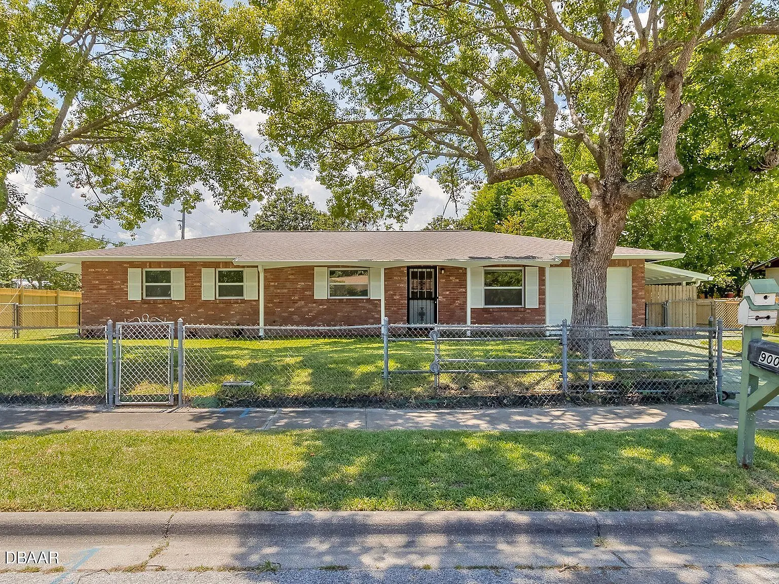 3 bed, 2.5 bath, 1790 sqft, $2,250 — Photo 1