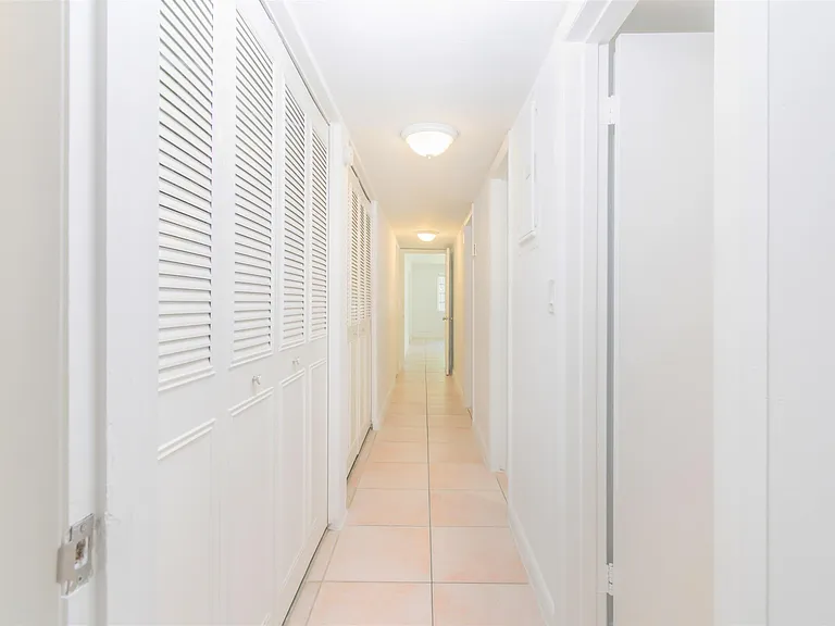3912 Ponce De Leon Blvd — Photo 20