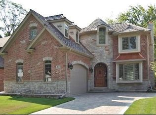 2417 Oak Ave, Northbrook, IL 60062