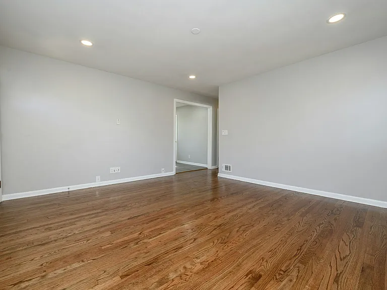 6 Madison St — Photo 6