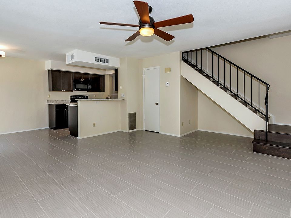 1st image of 830 E Eugie Ave