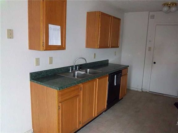 5th image of 4442 Fullwood Ct