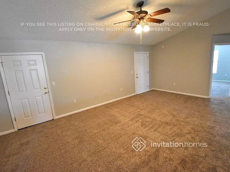 9785 Oxford Station Dr — Photo 9