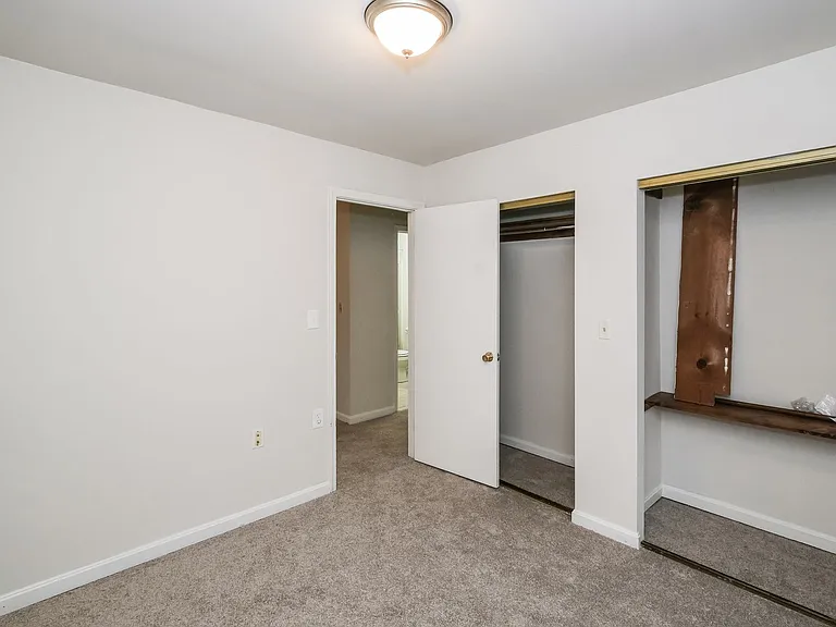 6919 Taylor Manor Ave — Photo 10