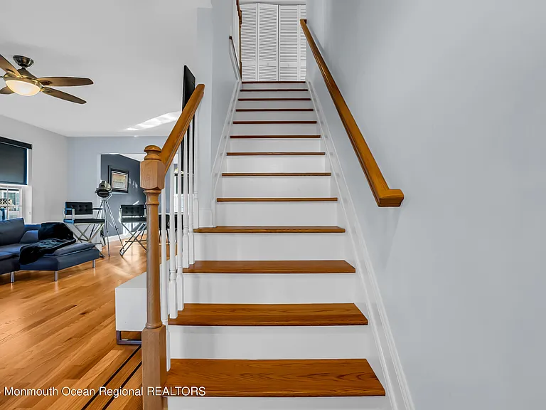 132 Chelton Ave — Photo 14