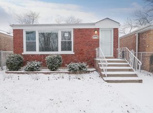 9004 S Woodlawn Ave, Chicago, IL 60619