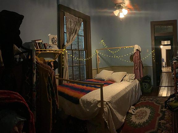 1 of the 2 bedrooms (the other bedroom isn't pictured)