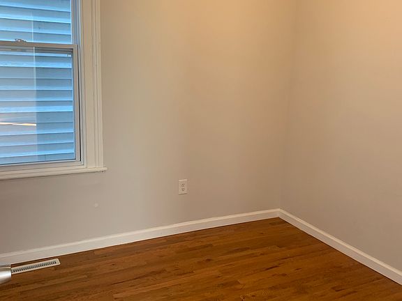 3rd image of 264 4th Ave #1