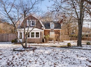 129 Springville Rd, Hampton Bays, NY 11946