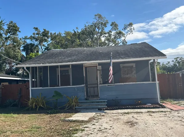 2207 12th St W, Bradenton, FL 34205