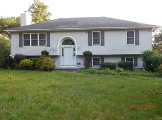 4 Roma Dr, Newburgh, NY 12550