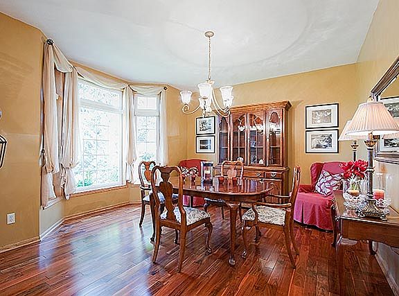 Formal dining/could be offic