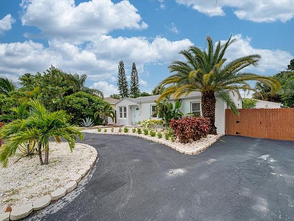 4th image of 14014 N Bayshore Dr