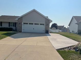 3392 Eider Ln, Janesville, WI 53546