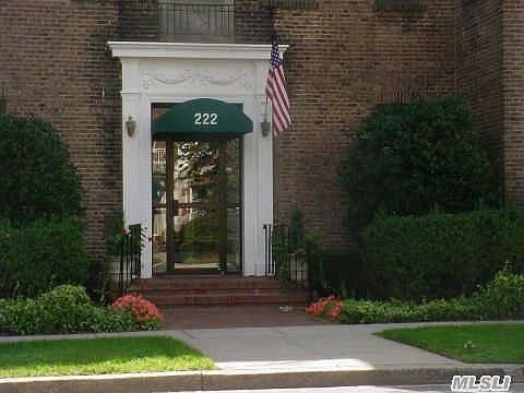 1st image of 222 7th St APT 1A