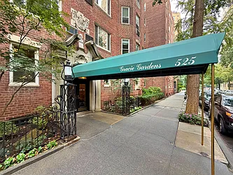 525 East 89th Street