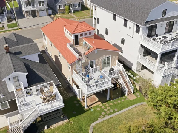 17 E Vincent Ave, Strathmere, NJ 08248