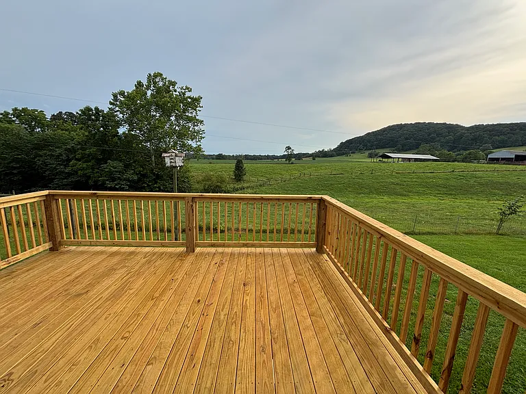 5650 Wallingford Rd — Photo 3