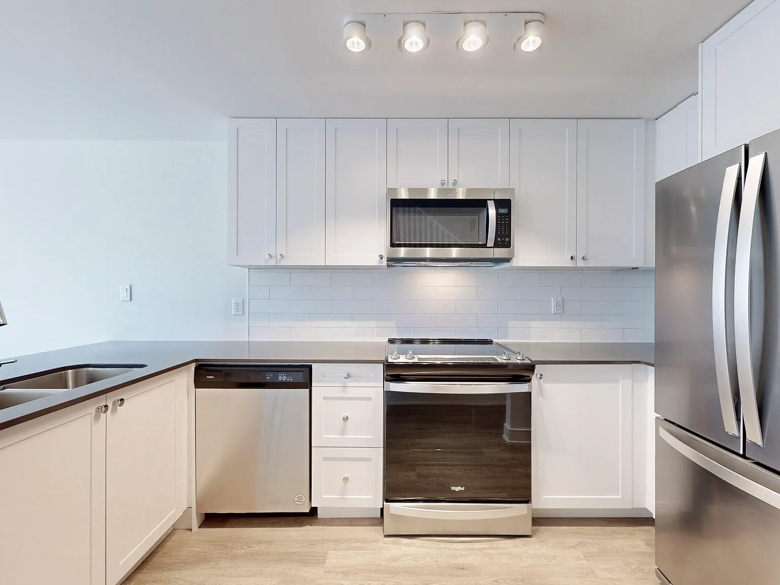 50 Spadina Road — Photo 2