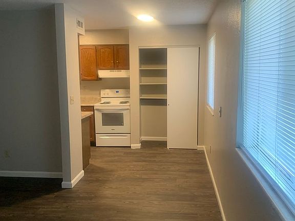 5th image of 305 Pine St APT D