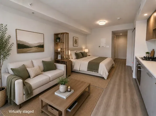 6608 Sussex Ave #4, Burnaby, BC V5H 3C6