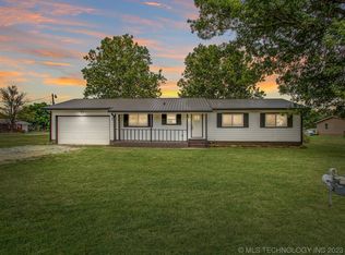 9015 E 136th St N, Collinsville, OK 74021