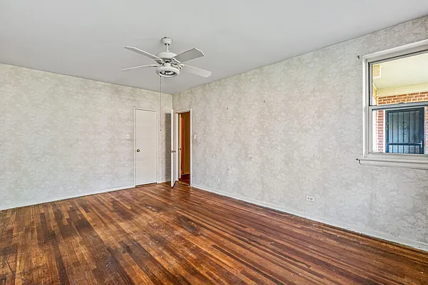 Sold by Lovett Realty, Inc. | media 11