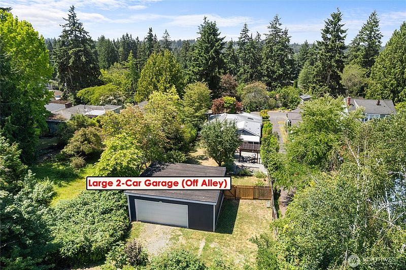 2nd image of 12032 38th Avenue NE