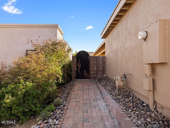 5th image of 2621 W Camino Llano