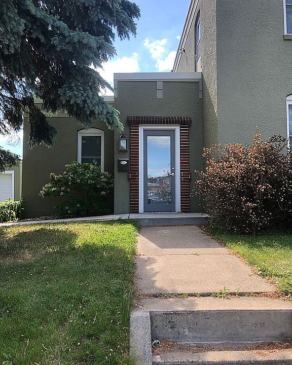 1st image of 110 1st Ave NE
