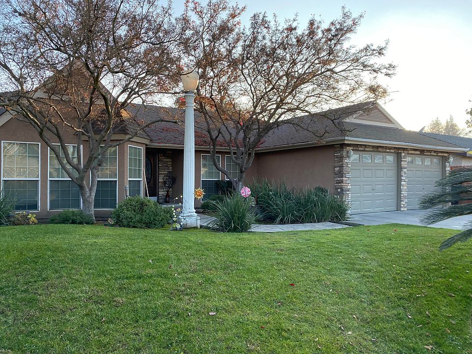 1st image of 2233 E Hillcrest Ave
