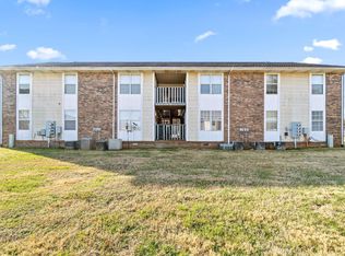 263 White Oak Rd APT B, Clarksville, TN 37040