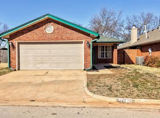 1005 Valley Ct, Edmond, OK 73012