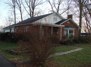1327 E Wood St, Paris, TN 38242