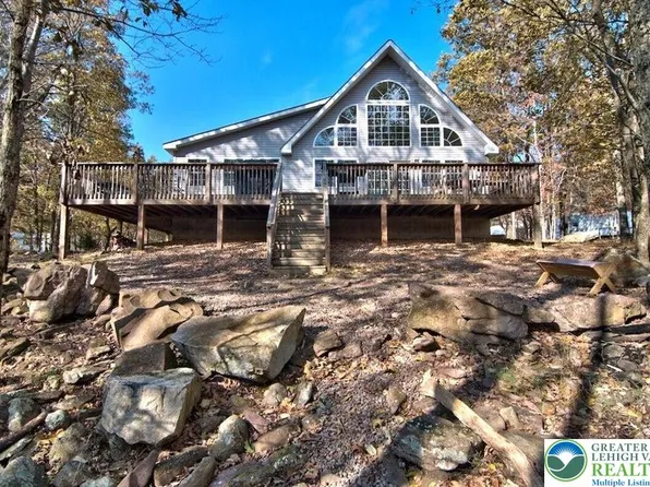 62 Chickadee Ln, Albrightsville, PA 18210