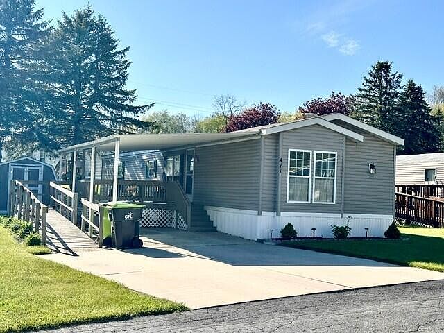 1st image of 411 Woodview Dr