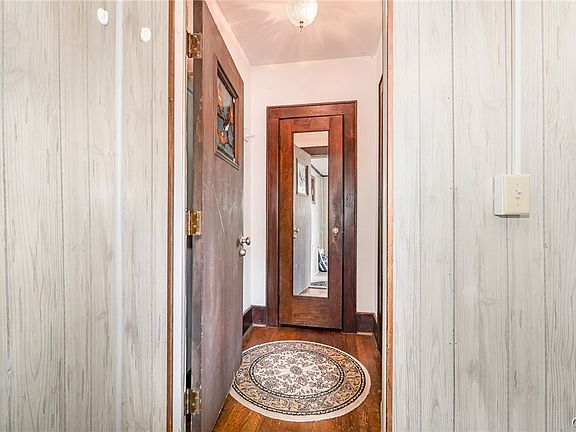 3rd image of 148 Darlington Rd