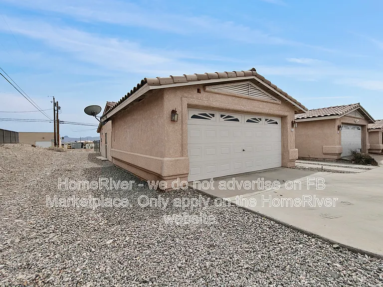 2806 Palisades Dr #101 — Photo 3