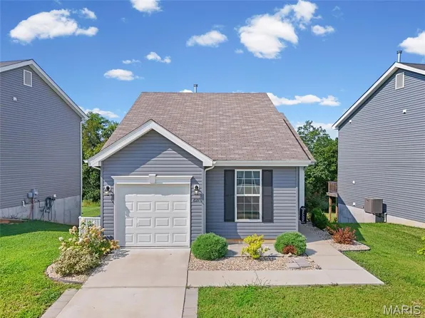 821 Black Bear Dr, House Springs, MO 63051
