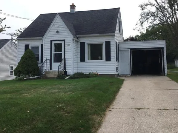 327 Washington St, Campbellsport, WI 53010