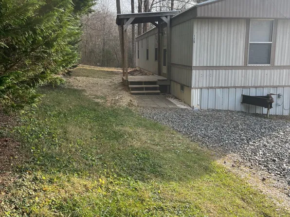 129 Douglas Fir Ln, Mount Airy, NC 27030