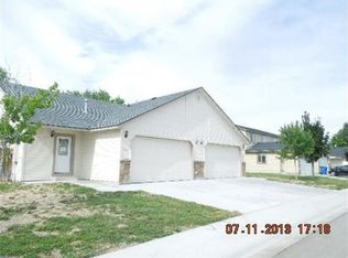 130 SW Quaker Dr, Mountain Home, ID 83647