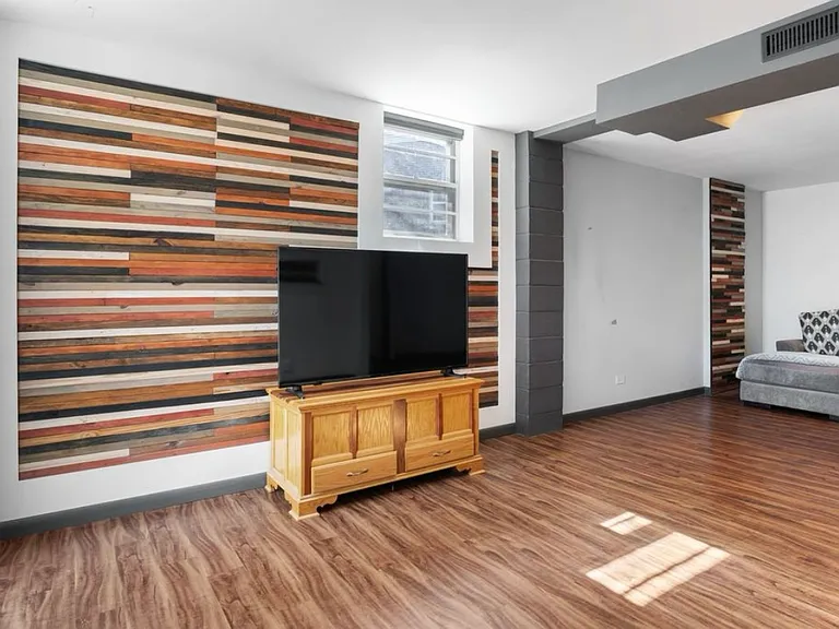 3703 Valley Ridge Dr — Photo 10
